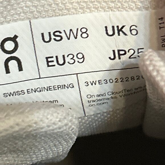 ON CLOUDNOVA Sand Fog running athletic training lace up shoes sneakers women's 8 - Picture 3 of 6